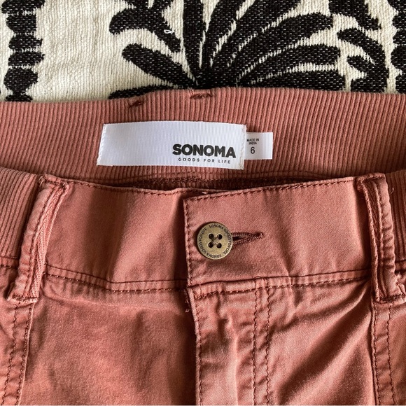 Sonoma Cargo/Utility Capris - Picture 3 of 3